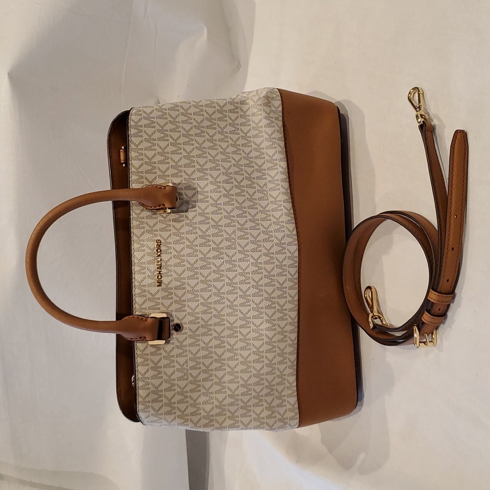 MICHEAL KORS Bag